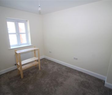 Lodge Farm Chase, Ashbourne, Derbyshire DE6 1GY - Photo 4