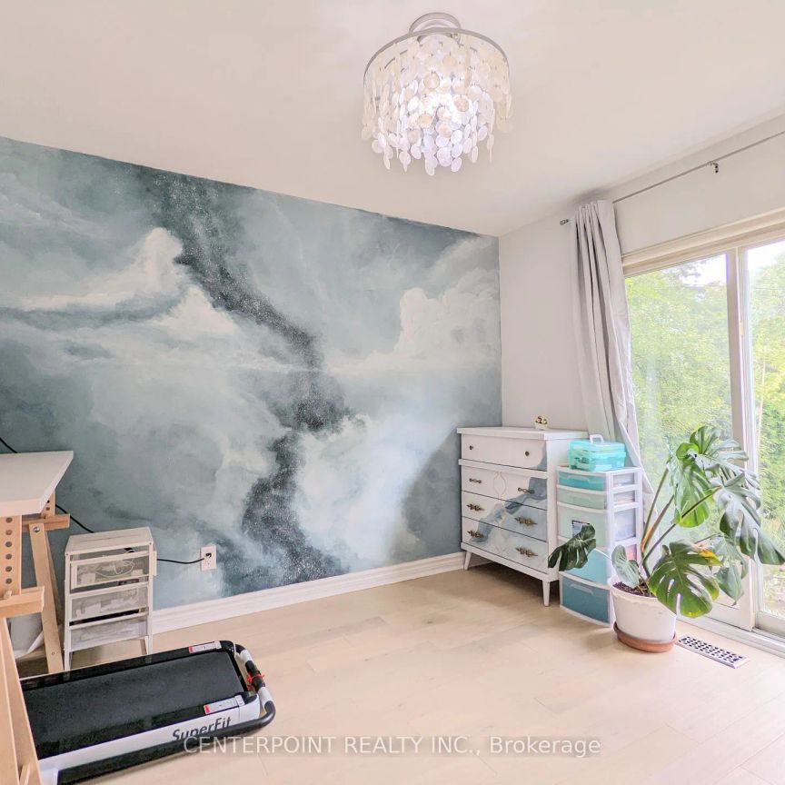 Detached Home For Lease | N9235799 - Photo 1