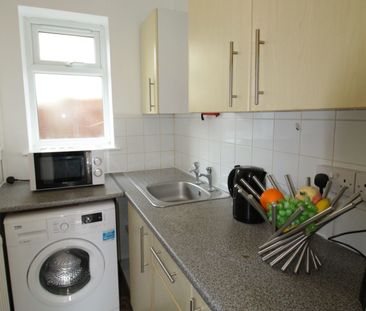 Flat A, 34 Ripon Street, Lincoln, Lincolnsire, LN5 7NL - Photo 2