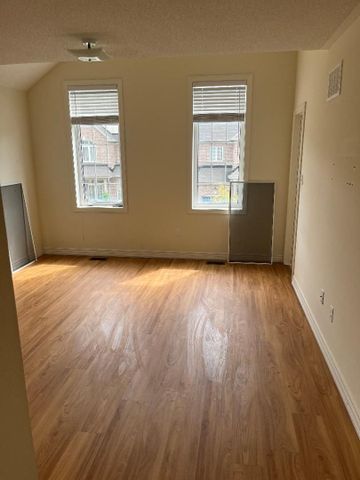 For Lease - 16 saint dennis Road, Brampton, Ontario - Photo 3