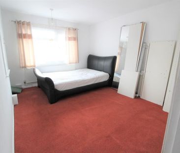 3 bedroom terraced house to rent - Photo 6