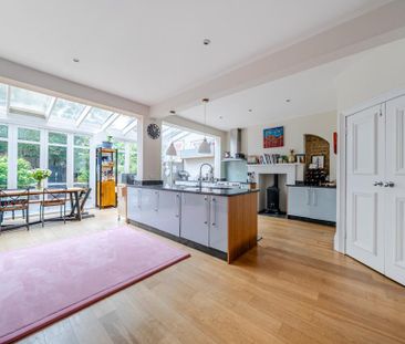 5 bedroom semi-detached house to rent - Photo 5