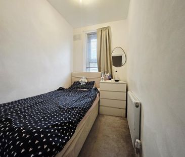 3 bedroom end of terrace house to rent - Photo 5