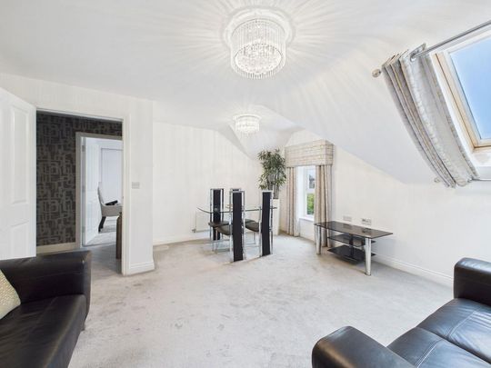 1 bedroom penthouse to rent - Photo 1