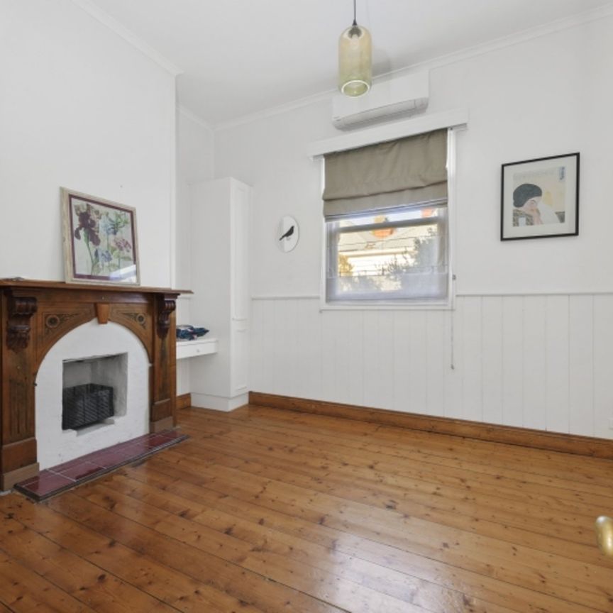 THREE BEDROOM HOME IN FANTASTIC CENTRAL LOCATION - Photo 1