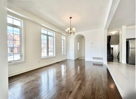 For Lease - 35 Clarinet Lane, Whitchurch-Stouffville, Ontario - Photo 2