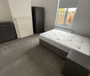 2 bedroom house share to rent - Photo 3