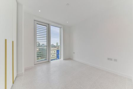 A studio flat to rent in Bouchon Point, E1. - Photo 5