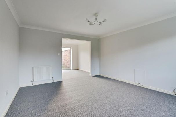 3 bedroom detached house to rent - Photo 1