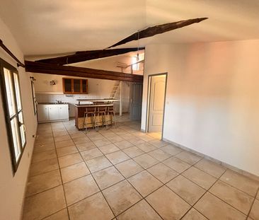 Location Appartement 2 pièces 42m² NIMES 30000 - Photo 2