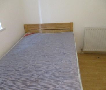 Great Apartment, 79a University Avenue, Queens Quarter, Belfast, BT... - Photo 3