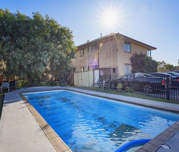 Beautifull Gem in Heart of Pascoe Vale! - Photo 5