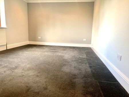 5 bedroom detached house to rent - Photo 4