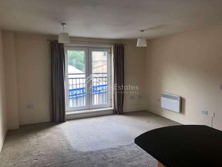 Rotary Close, Dewsbury, WF13 - Photo 2