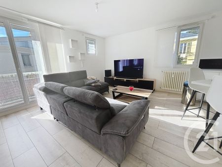 Location Appartement 3 pièces 74m² CHAMALIERES 63400 - Photo 2