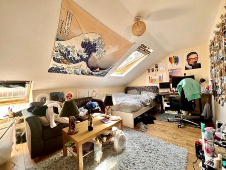 4 bedroom flat to rent - Photo 2