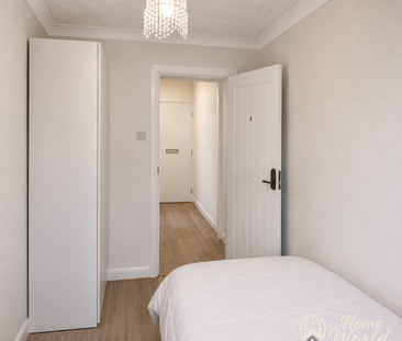 1 bedroom in a flat share to rent - Photo 4