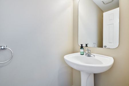 For Lease - 2047 Dunollie Crescent, Kanata, Ontario - Photo 5