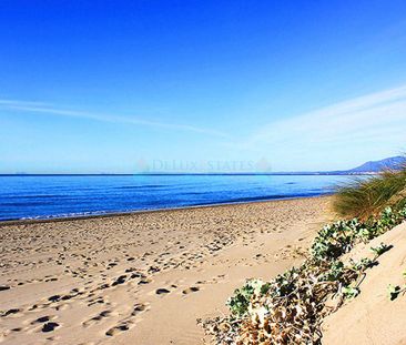 Town House for rent in Las Chapas, Marbella East - Photo 1