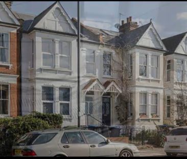 Room in a Shared Flat, Santley Street, SW4 - Photo 3