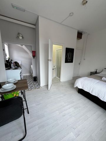 Studio Flat, Bristol Road, B5 - Photo 3