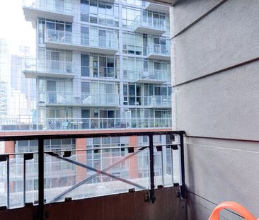 Simcoe Street - Photo 6