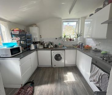 2 bedroom house to let - Photo 4