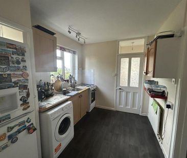 2 bedroom semi-detached house to rent - Photo 4