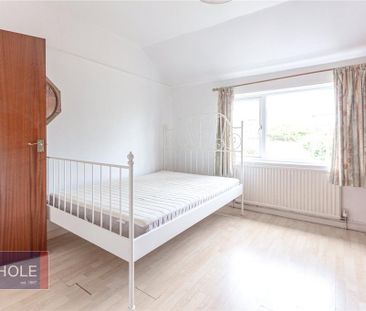 4 bedroom semi-detached house to rent - Photo 6