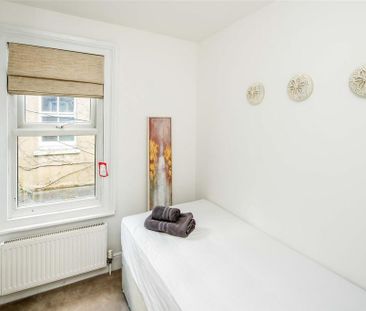 3 bedroom apartment to rent - Photo 1