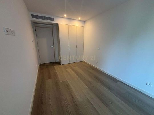 Rua Manuel da Silva Cruz 151, Vila Nova de Gaia, Portugal, Santa Marinha, Porto 4400-695 - Foto 1
