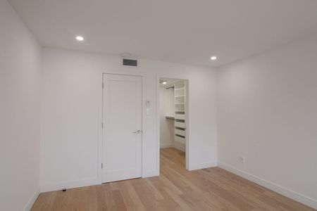 3555 Cote-des-Neiges Road - Photo 5