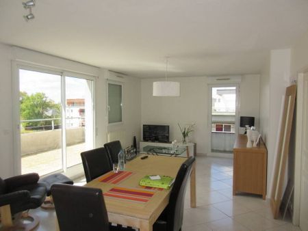 Location appartement t3 67 m² à Rodez (12000) - Photo 2