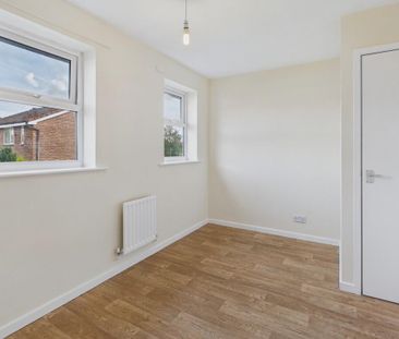 2 bedroom semi-detached house to rent - Photo 3