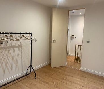 2 Bed Flat, Pinner Road, HA1 - Photo 4