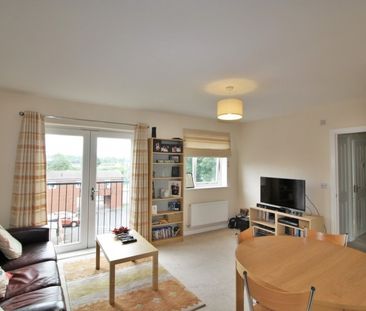 2 bedroom flat to let - Photo 4