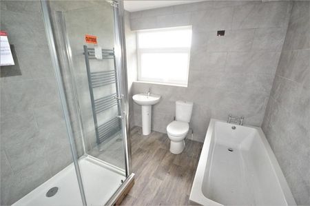 2 Bedroom Detached To Let - Photo 2