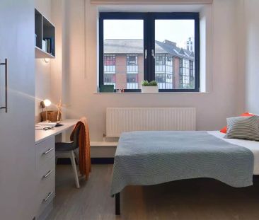 2 Bed Apartment - Photo 6