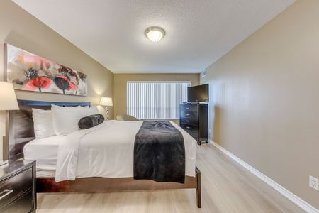 For Lease - 25 Kingsbridge Garden Circle Unit# 924, Mississauga, Ontario - Photo 3