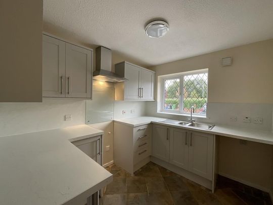 2 bedroom semi-detached house to rent - Photo 1