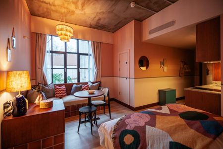 1 bedroom serviced apartment to rent - Photo 2