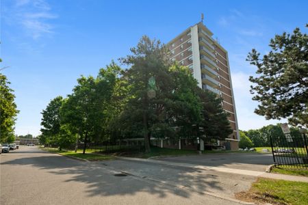 For Lease - 105 Rowena Drive Unit# 303, Toronto, Ontario - Photo 4
