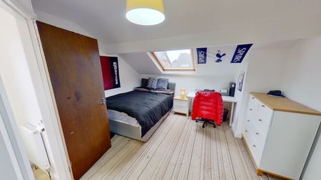 Estcourt Avenue, Headingley - Photo 2