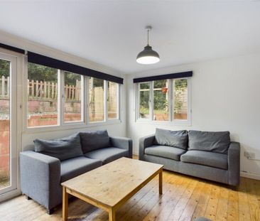 Colbourne Avenue, Brighton - Photo 1