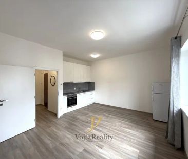 Pronájem, Byt 1+kk, 28 m - Photo 3
