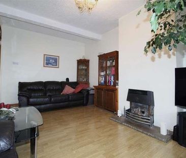 Oatlands Road, Enfield, EN3 - Photo 2