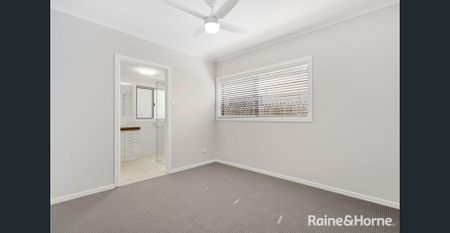 Beautifully Renovated 4 Bedroom Home in Prime Location complete with partial water views! - Photo 4