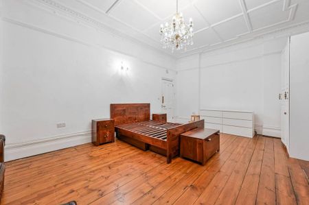 3 bedroom flat to rent - Photo 3