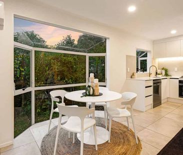 SUPER CUTE IN FORREST HILL - Photo 2