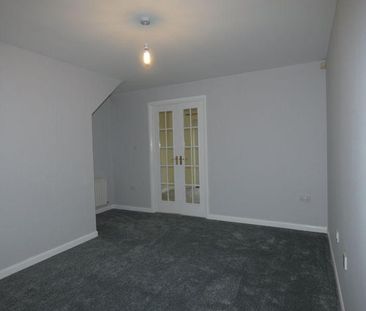 2 bedroom end of terrace house to rent - Photo 1